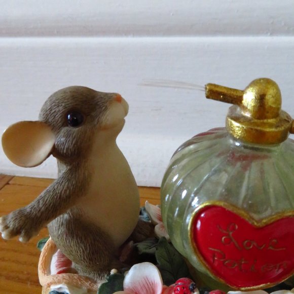 These are charming tails mice made by Fitz Floyd. - Picture 2 of 9